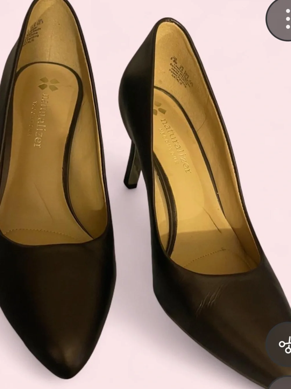 Naturalizer Women's Brown leather pointed-Toe Pumps gold accent heels size 6 1/2